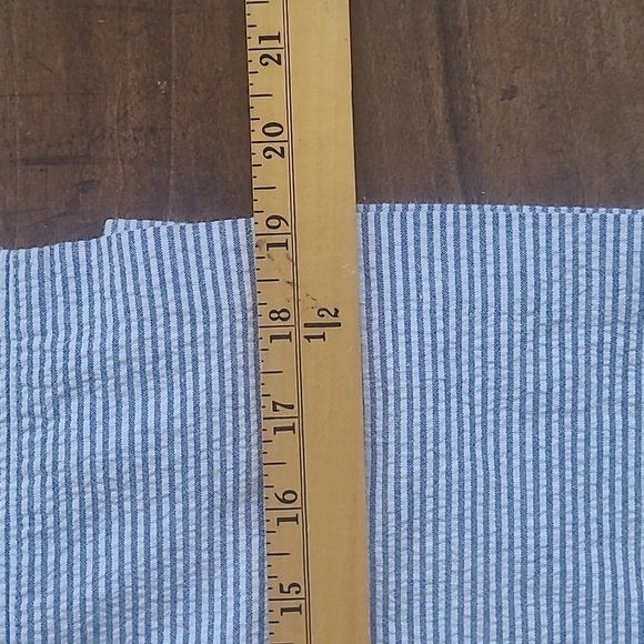 J. McLaughlin SeerSucker Mini Skirt Women's sz 8 100% Cotton Blue/White Stripe - Picture 9 of 9